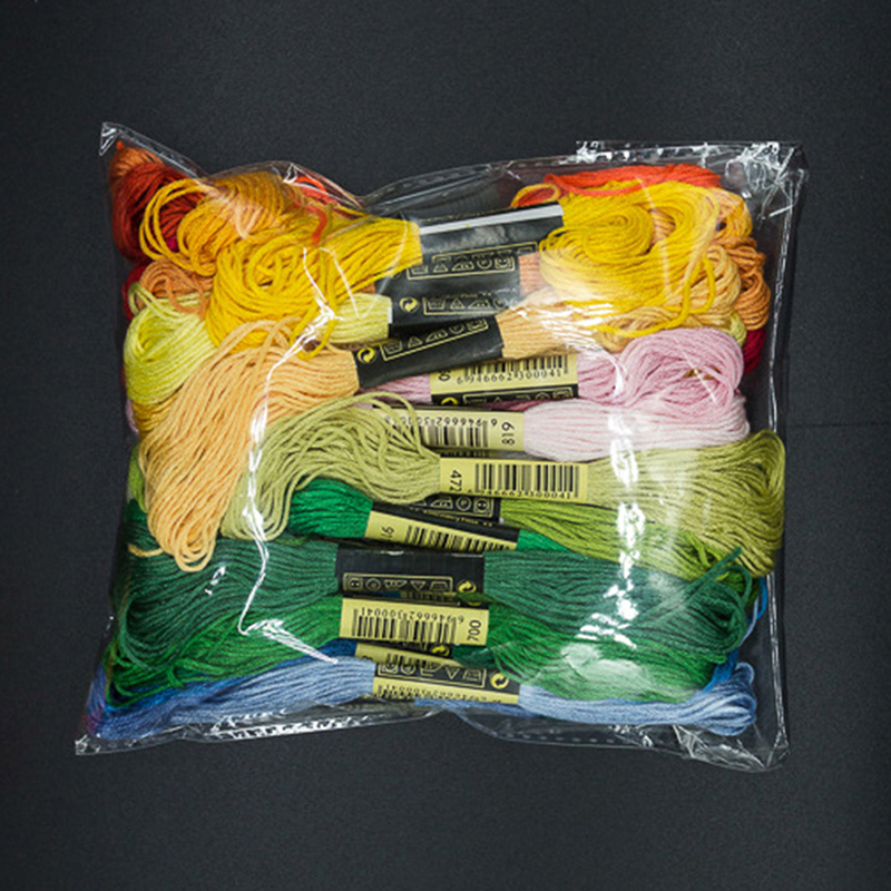 C 24/100/50 Multicolor Cross   - Sewing Kit recension och pris